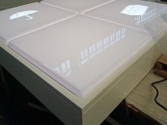 廣告標識牌常用的亞克力板和PVC板有什么異同點？